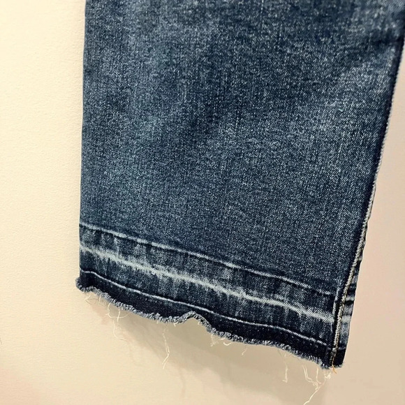 Zara Trafaluc high waisted straight leg crop jean with released hem size 6 - Picture 2 of 8